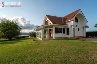 Chalet  Calle mies del mar-mogro. Exclusiva casa independiente con vistas al mar en mogro