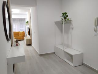Location Appartement  Calle de la llama. Piso de tres habitaciones en la llama