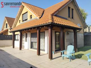 Lloguer Xalet  Barrio viñas. Exclusivo chalet independiente con jardín en vispieres para temp