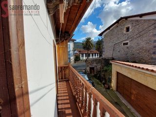 Haus in Barrio alceda 30. Encantadora casa para reformar interiormente con el tejado arreg