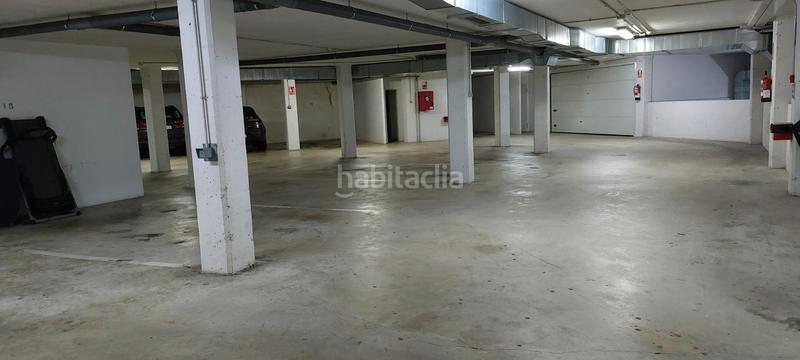 Foto 7384d1fe-f4f4-4180-82ff-8aca1a70ab1c. Aparcament cotxe a Suances