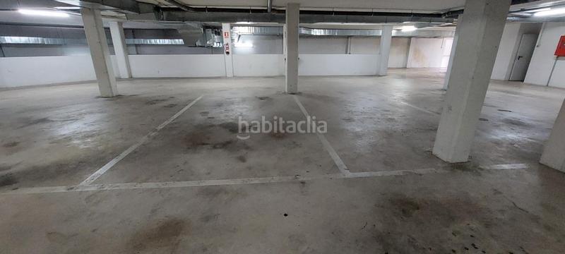 Foto 9cf8ae9e-a6b0-4637-9353-96edfdbcaa21. Aparcament cotxe a Suances