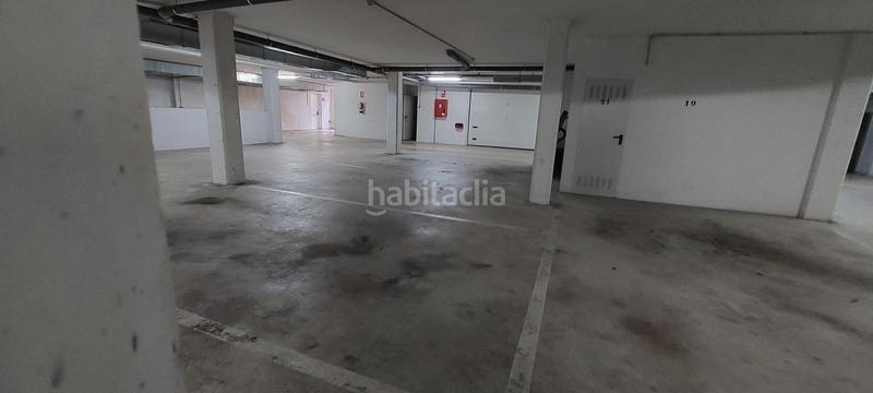 Foto cdf57a41-0233-48bb-94a0-c85d7f36cc77. Aparcament cotxe a Suances
