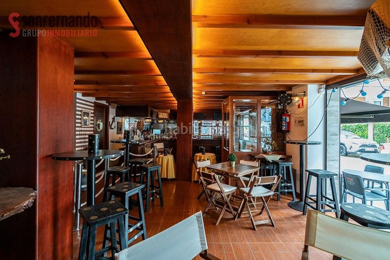 Foto 93928a13-c553-434c-ae9c-7d070a29f4c2. Local comercial a Suances
