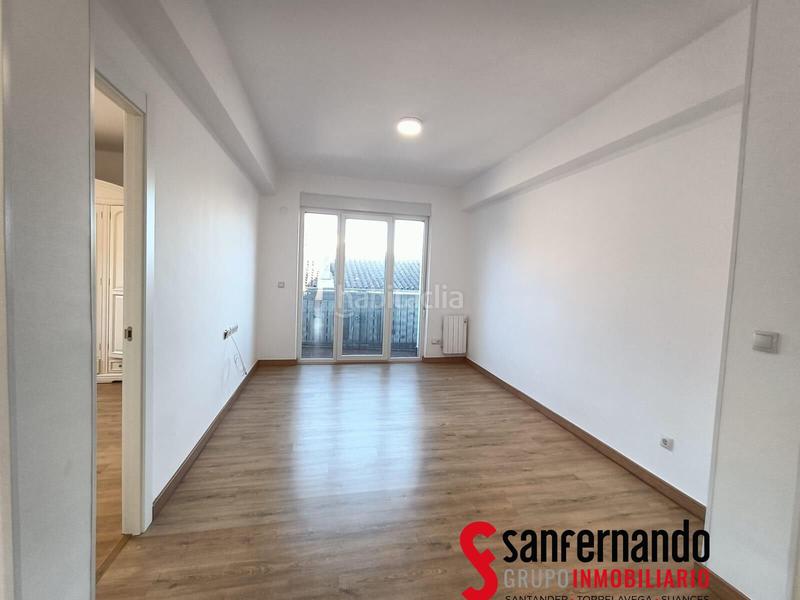 Foto 3b68a385-8d45-4a11-b936-7b6e1679f0a5. Location appartement avec chauffage dans Puerto Chico Santander