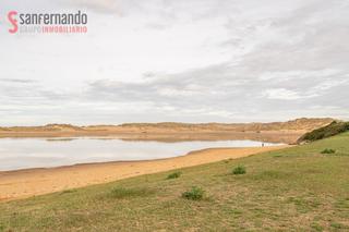 Appartement à Calle playa de usil 543. Tu rincón junto al mar te espera en mogro!