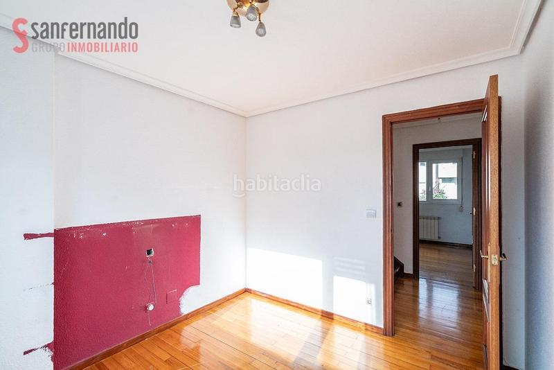 Foto 08a22466-98d8-4b9e-b446-d479b7f7d349. Casa a schiera con riscaldamento parcheggio in Muriedas Camargo