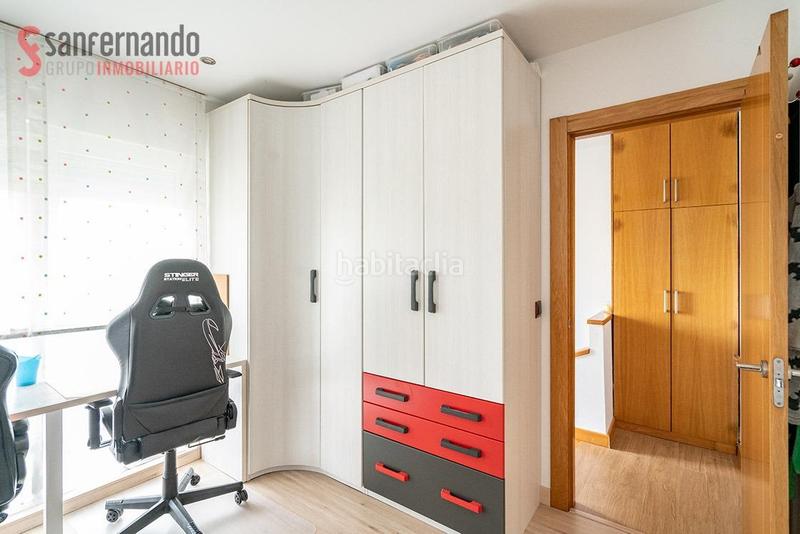 Foto 27babbe8-848d-477f-a66b-ef6db5a78d10. Chalet mit heizung parking in Cudón Miengo