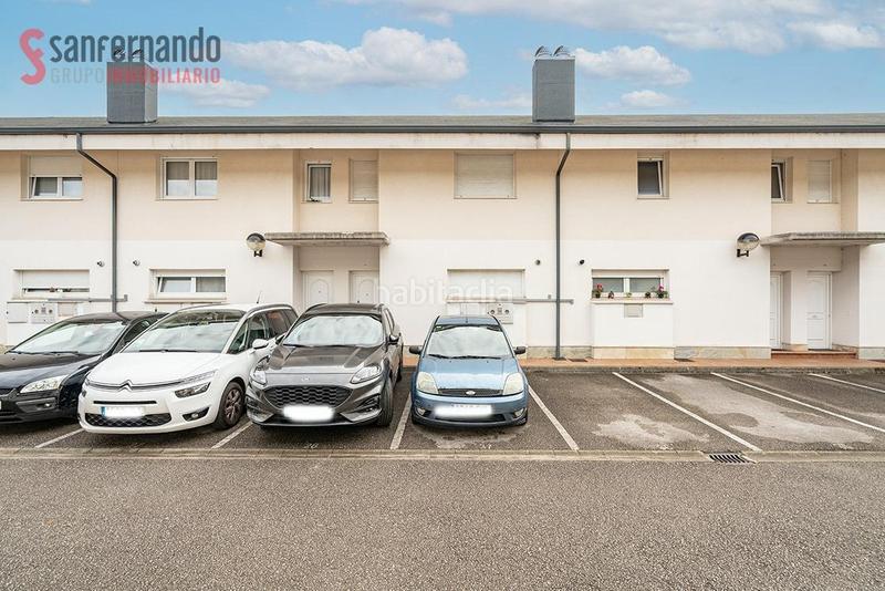 Foto 58ec540d-41b1-486a-ae48-3eedfd9944a8. Chalet mit heizung parking in Cudón Miengo