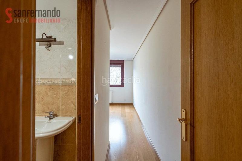 Foto e8003db7-c88a-4e2c-9ea1-fe11a95243b1. Flat with heating parking pool in Peñacastillo - Nueva Montaña Santander
