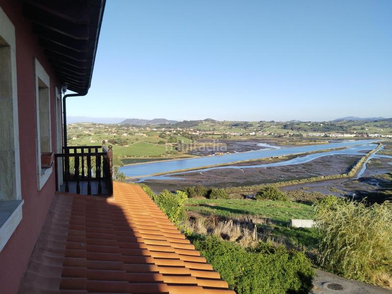 Foto 2eba0c99-9043-40d8-811d-ab58155850b8. Rent chalet with heating parking in Suances