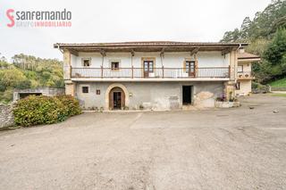 Casa en Puente Viesgo. Te enamorarás a primera vista de esta propiedad.