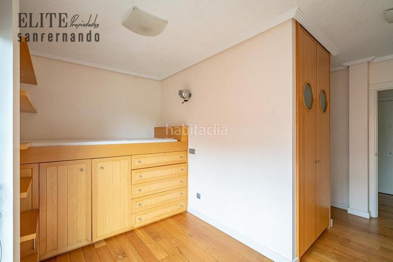 Foto 4ea86d2e-dd21-4b72-8d12-55ba09436560. Pis amb calefacció aparcament piscina a Valdenoja Santander