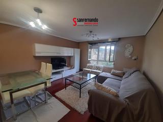 Miete Etagenwohnung in Liencres. Alquiler de piso en liencres.