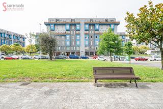 Pis a Peñacastillo - Nueva Montaña. Piso de 2 habitaciones con garaje y trastero junto al corte ingl