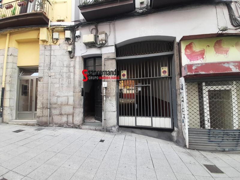 Foto f0ea9082-7614-42f4-bae4-9c87e24c7aca. Rent flat with heating parking in Centro - Ayuntamiento Santander