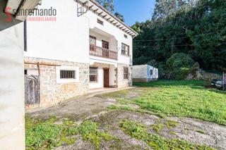 Haus  Barrio barrio viallán 248. Casa con maravillosa parcela en oreña, alfoz de lloredo