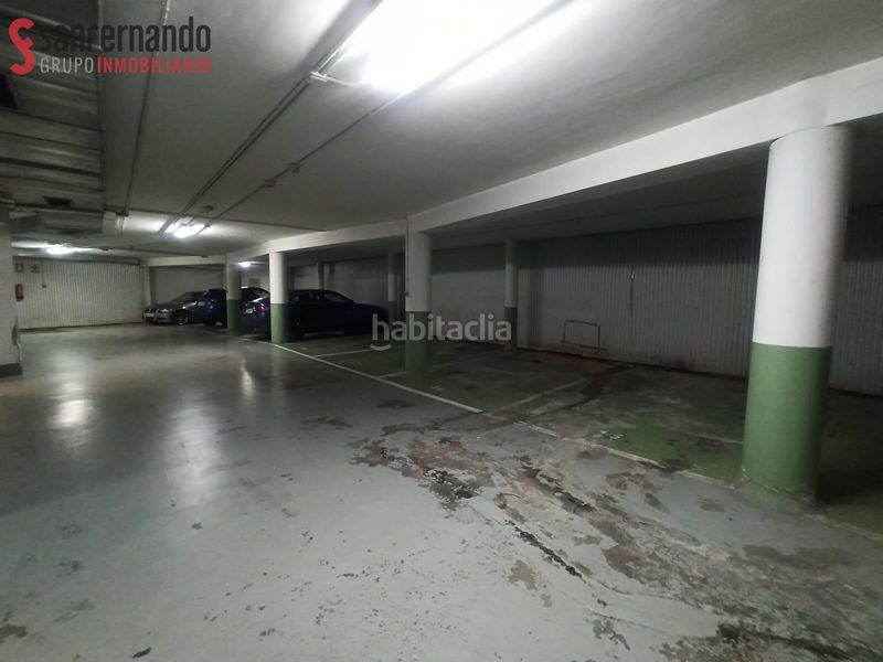 Foto 2931e790-4534-4e82-833d-3e328f932771. Aparcament cotxe a Centro Torrelavega