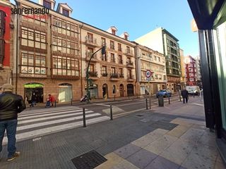 Posto auto in Centro. Plaza de garaje en el centro