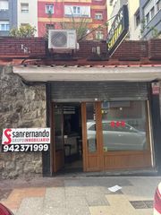 Local Comercial en Calle Valentin Lavin Casalis