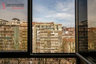 Piso  Calle de vargas. Frente a la alameda de oviedo, amplitud, comodidad y una ubicaci