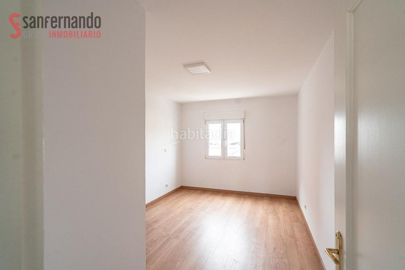 Foto ed90d247-9c81-4760-b663-32a4d40a7fa3. Pis amb aparcament a Sierrapando Torrelavega