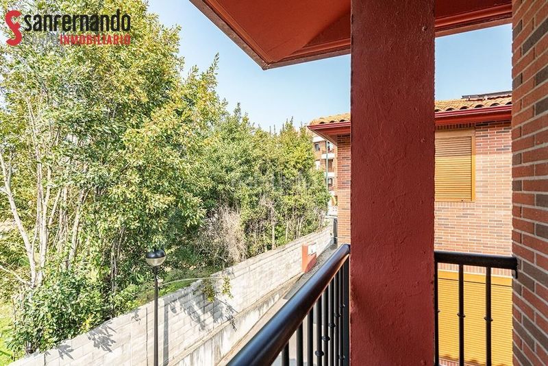 Foto 3a896826-aa1c-449d-abb7-ab3709f1fcf3. Casa adossada amb calefacció aparcament a Suances