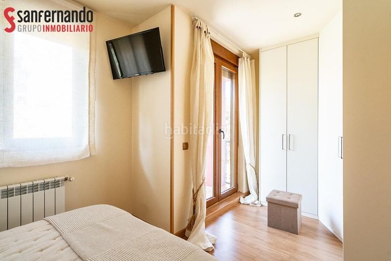 Foto 593519fd-2c1c-4e40-b1ef-39aff8f252ba. Casa adossada amb calefacció aparcament a Suances