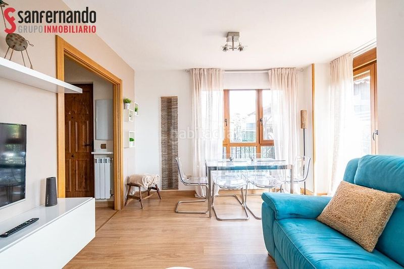 Foto b0cfda87-37cd-44e1-bafe-ee1ef4e2ac35. Casa adossada amb calefacció aparcament a Suances