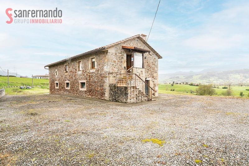 Foto 80128f37-d902-461a-9287-72999e5e3806. Masia amb calefacció aparcament a Penagos