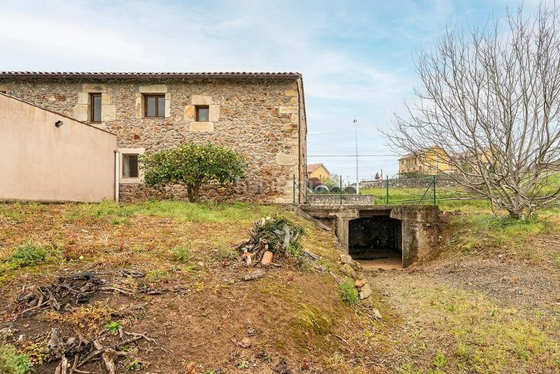 Foto b6133a48-5f38-489f-a000-6a12d0534eed. Masia amb calefacció aparcament a Penagos
