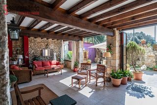 Casale in Val de San Vicente. Espectacular casona del siglo xvii.