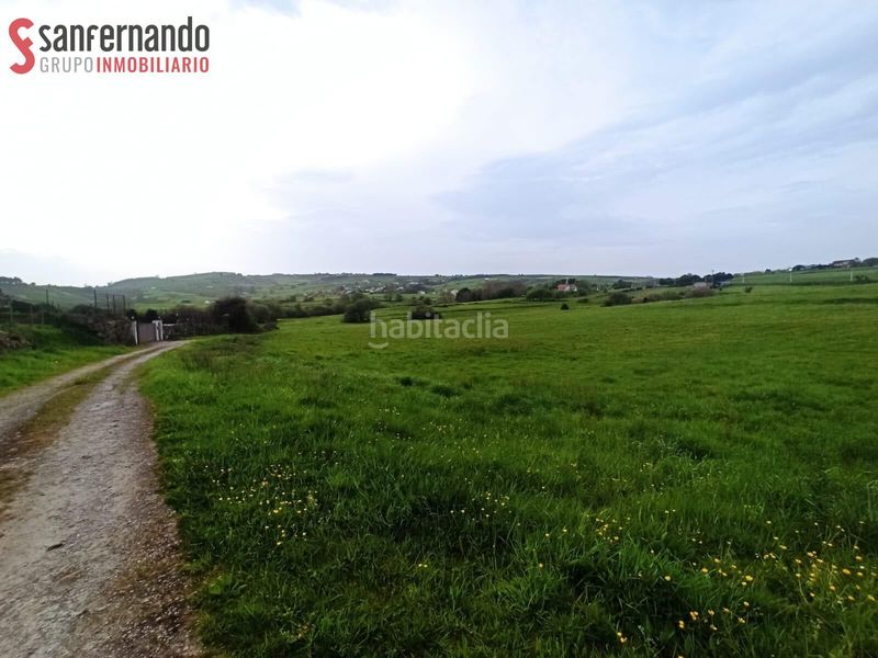 Foto d5d282ca-dff4-4fad-a2d7-1cd2cfa87eeb. Terreny residencial a Suances
