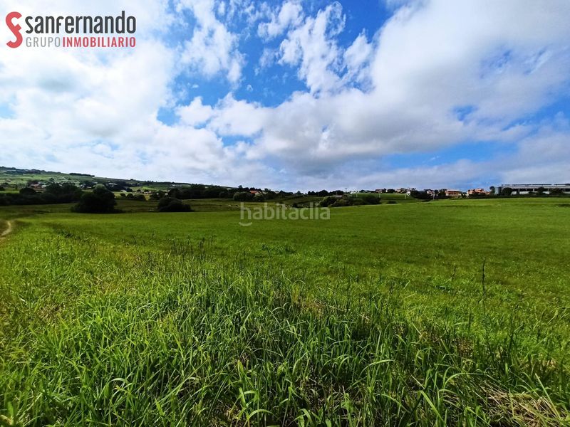 Foto e9a3c4f8-b7b2-472b-b639-cdf1e2769a63. Terreny residencial a Suances
