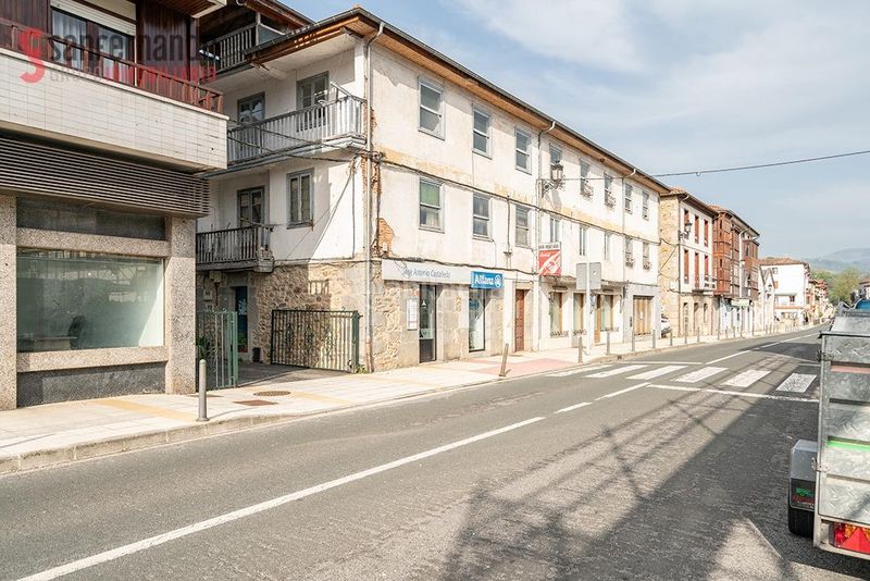 Foto f9c7bbe5-d3ba-441c-b45d-e26dd00022a2. Edificio in Corvera de Toranzo