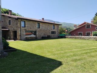 Lloguer Casa a Molledo. Idilica casa individual para alquilar en verano