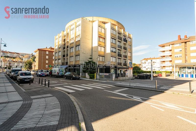 Foto f49d9354-5808-4afb-b61b-c76162318b01. Àtic amb calefacció aparcament a Suances