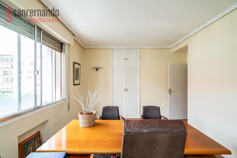 Foto b90a3b2e-4c3e-4aad-8bb4-1b8bbb8d5558. Pis a Centro Torrelavega