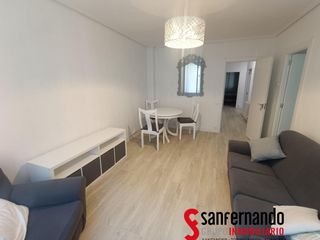 Rent Flat  Calle de francisco cubria. Se alquila piso para mir de tres habitaciones, baño y aseo