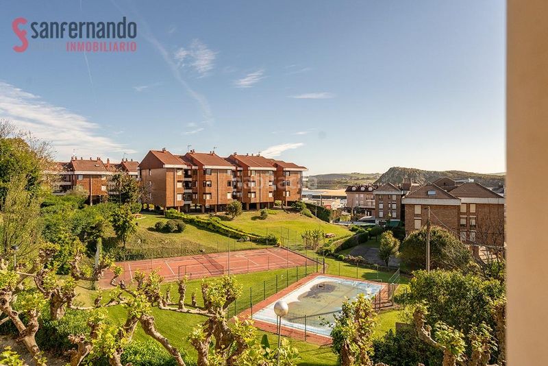 Foto daa23dc5-6c22-4d85-930d-a006f886412d. Planta baixa amb calefacció aparcament a Suances