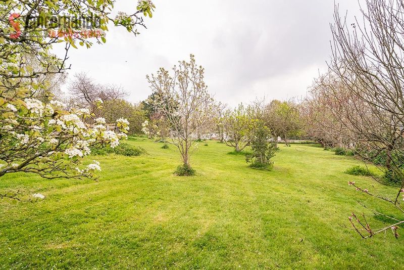 Foto 03a05003-c75d-4e7a-8997-111e0a73f415. Masia amb aparcament a Inmobiliaria - Barreda Torrelavega
