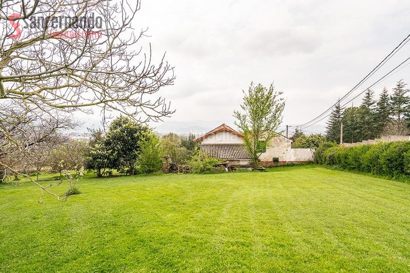 Foto 2b39d70e-ab44-4b5a-b769-a83c31dd2277. Masia amb aparcament a Inmobiliaria - Barreda Torrelavega
