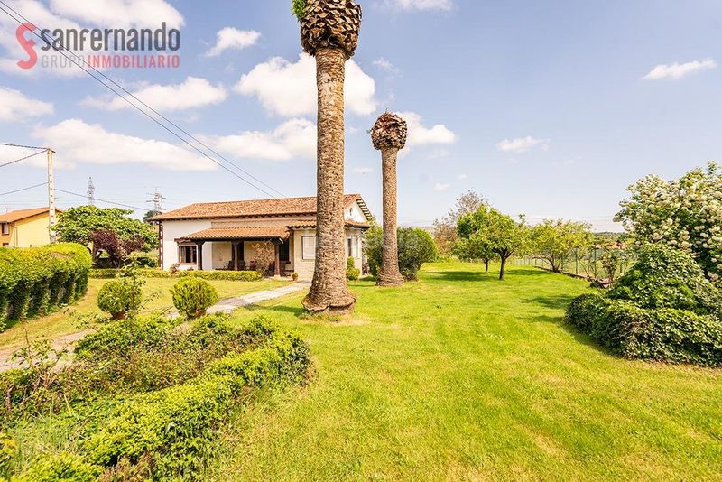 Foto 141de797-2753-4537-919a-97049f50b4e0. Casa amb calefacció aparcament a Reocín