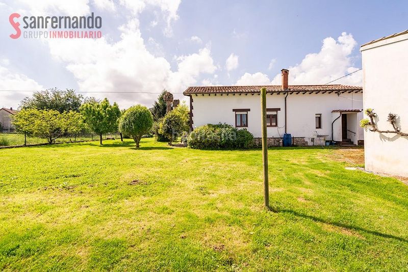Foto 18967a74-af42-48b7-b558-61aae3373d98. Casa amb calefacció aparcament a Reocín