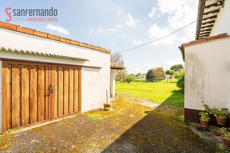 Foto 1d6d7d50-7516-44fb-a6cf-3fdeb43cbd0d. Casa amb calefacció aparcament a Reocín
