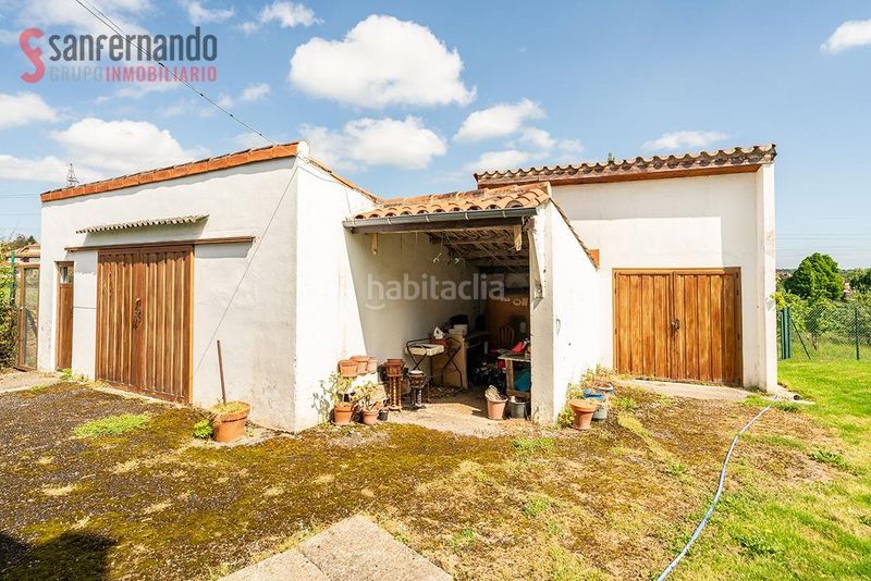 Foto 5c63d79c-544e-4f0f-bd78-6cb29888f48e. Casa amb calefacció aparcament a Reocín