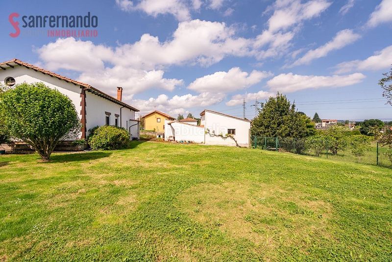 Foto a0c41c44-aac6-4cb0-9055-be4efa11a2d4. Casa amb calefacció aparcament a Reocín