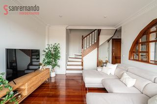 Duplex  Avenida primero de mayo. Espacio y comodidad a un paso de santander
