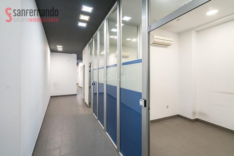 Foto 4d1cc7b5-ad5f-49a8-82c9-01c53d14dd5a. Local comercial a Centro Torrelavega