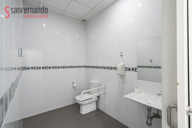 Foto c6cc75fe-efe2-4157-83c0-031724060894. Local comercial a Centro Torrelavega